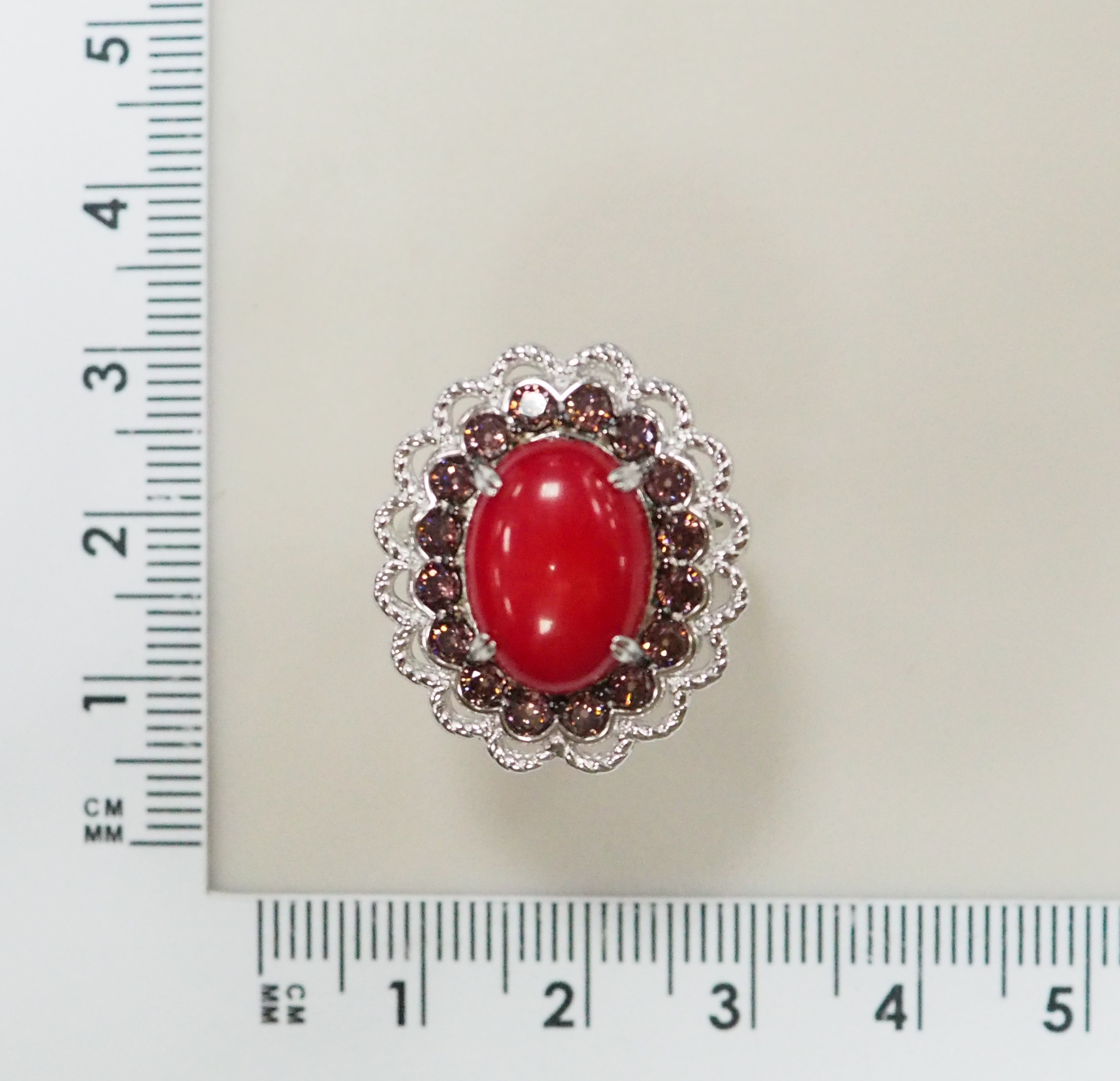 Серебряное кольцо с кораллом